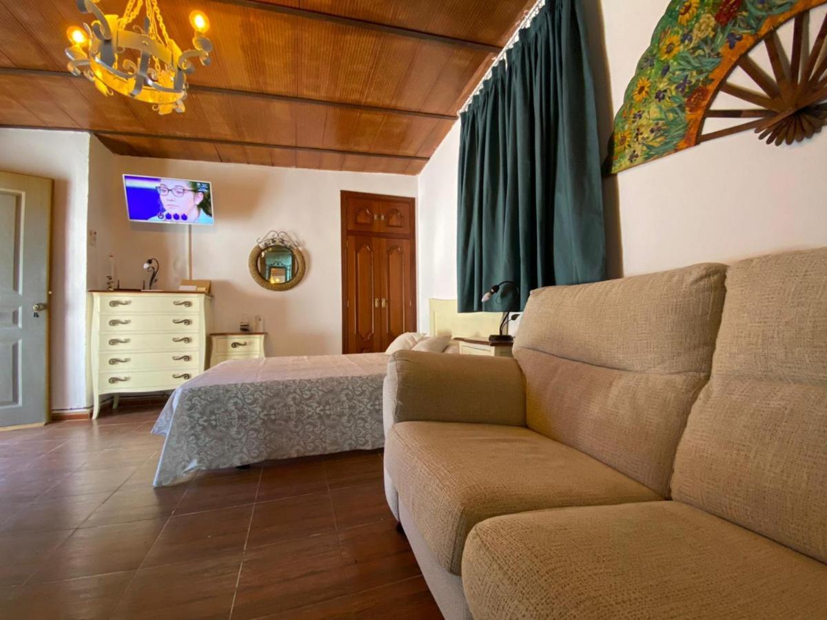 Estudio Coqueto Con Cocina, Bano Y Piscina De Temporada Compartida, A 8Km De Cordoba, En Plena Sierra,By Trassierrarooms Экстерьер фото